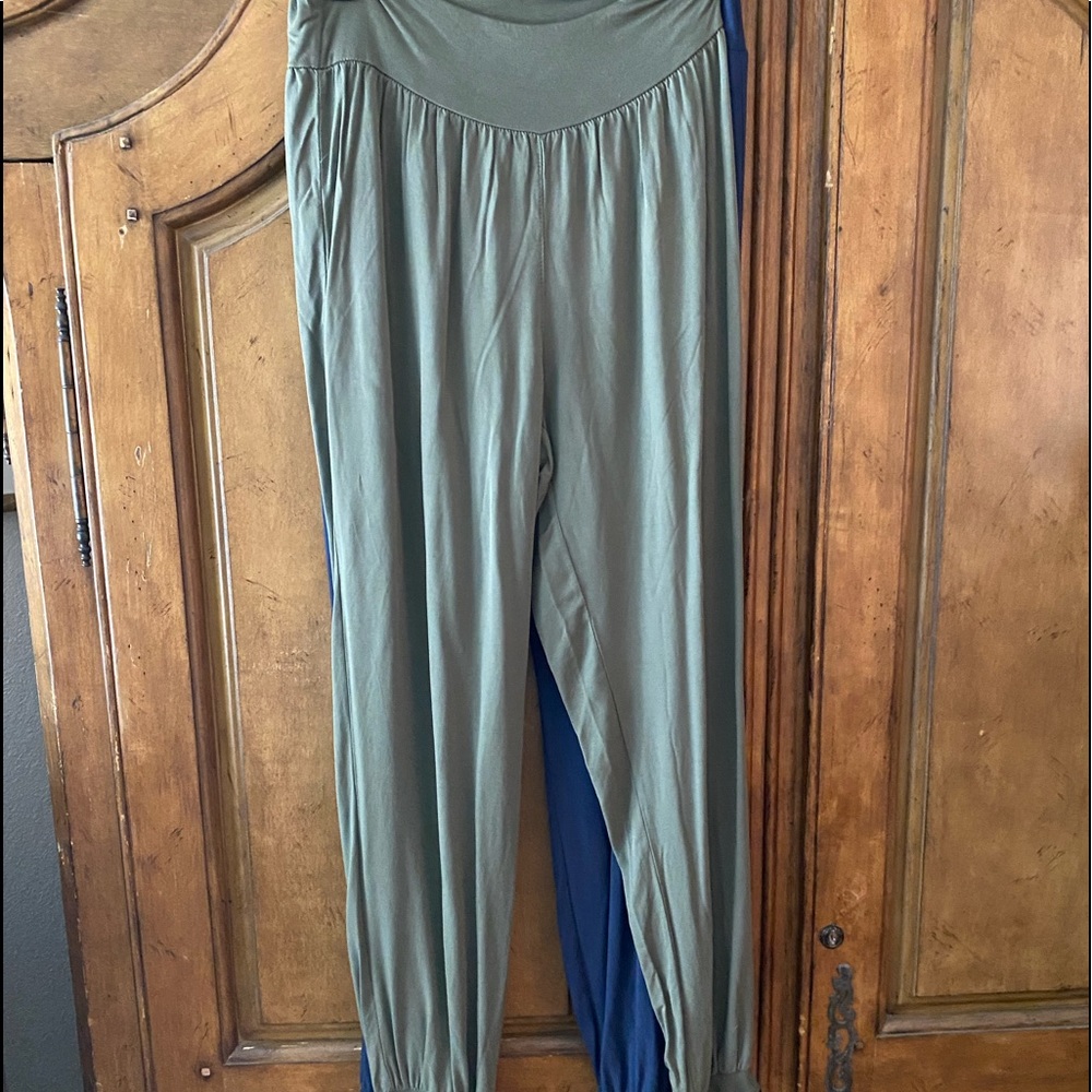 NWT made in Italy Suzy D London Jersey Joggers